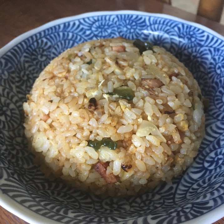キャベツの芯が使える!お手軽チャーハン